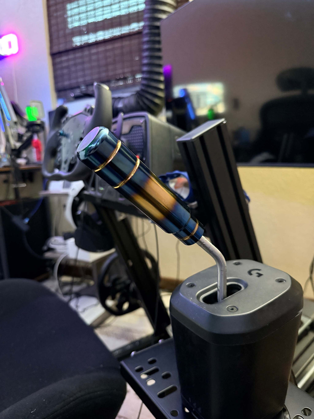 Logitech RS Shifter Handbrake Angled with handle